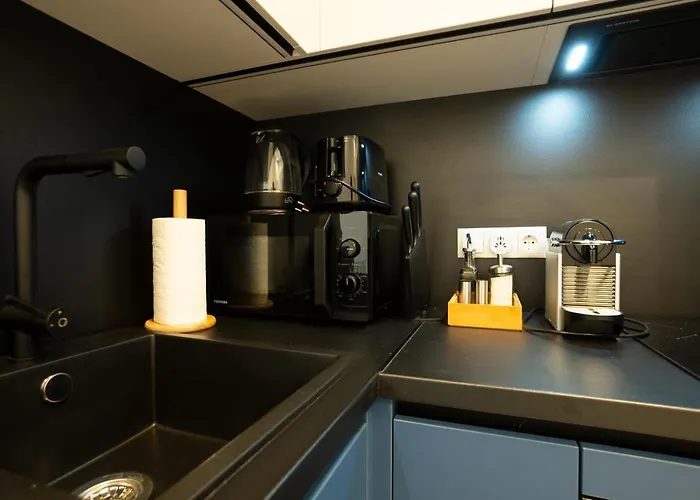 2-rooms 10 Min Away From Center Apartmán *