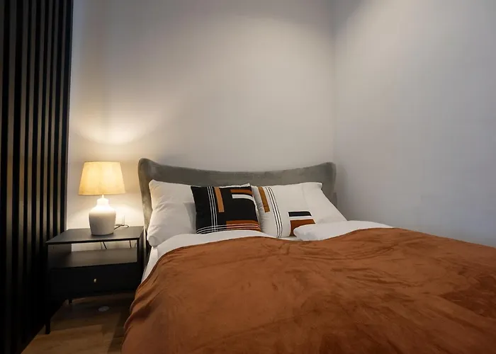 2-rooms 10 Min Away From Center *